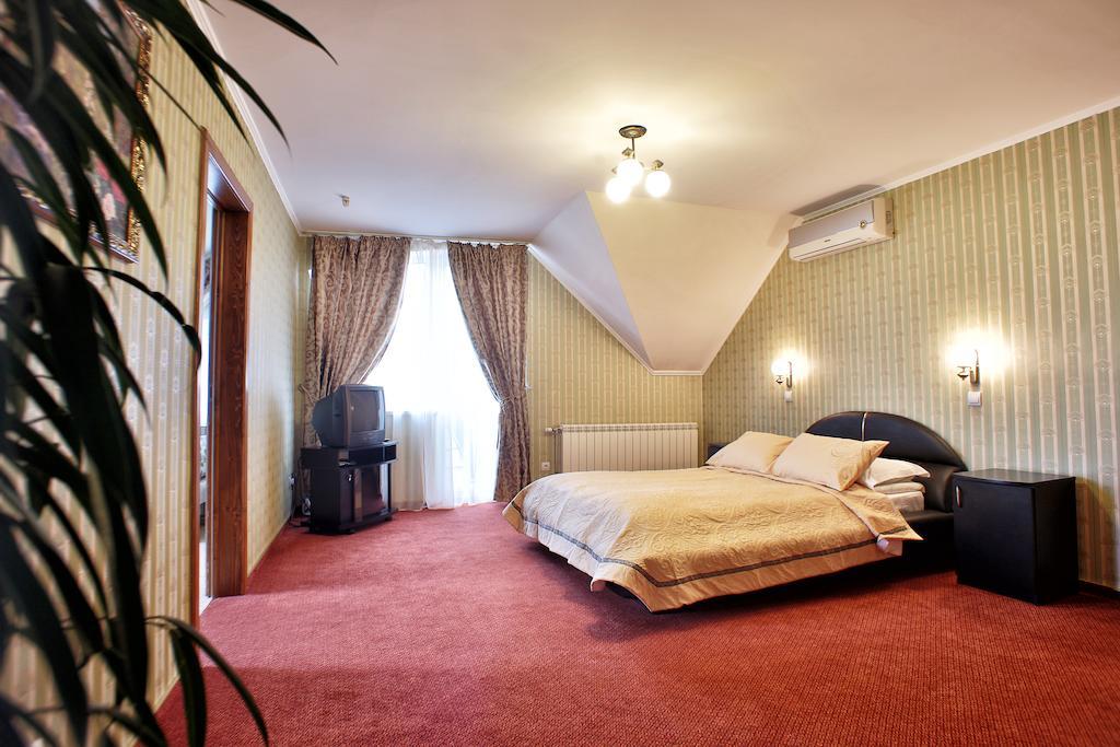 U Anity Hotel Uzhhorod Room photo